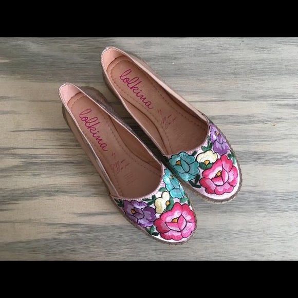 Mexican Embroidered Espadrilles. - Picture 4 of 10